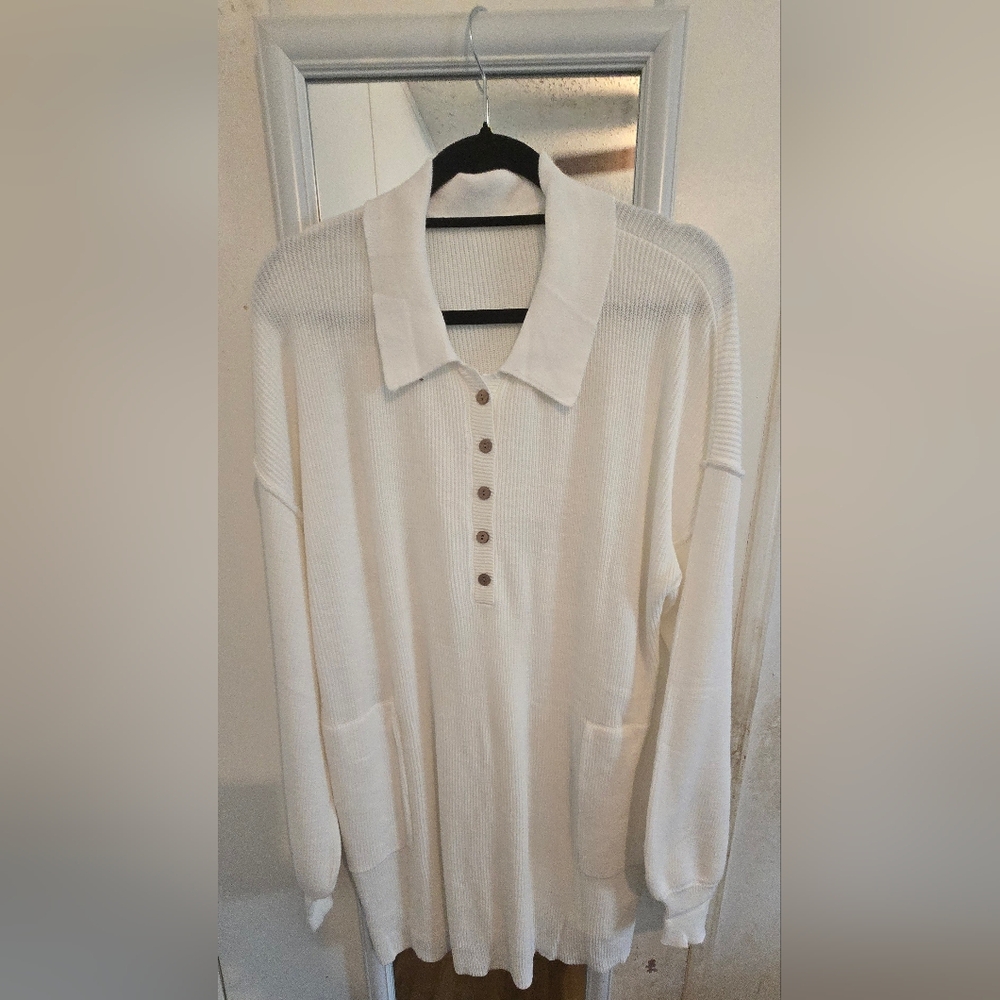 White Polo-Style Sweater with Textured Knit